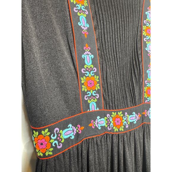 1970s Domino Fashions Black Maxi Dress with Folk Embroidered Trim USA made small - Picture 9 of 14